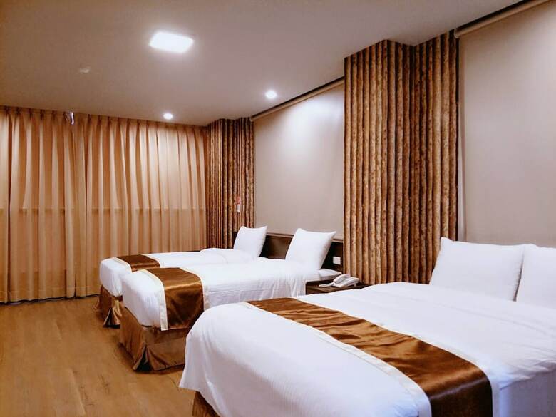 A Ace Hotel