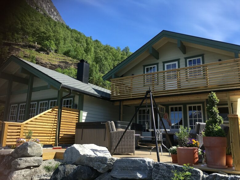 Lodge Vollsnes Feriehus