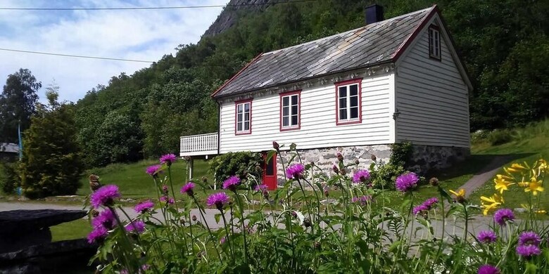 Lodge Vollsnes Feriehus