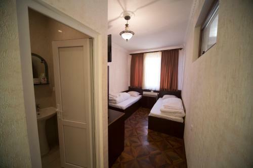 Nikala Hotel