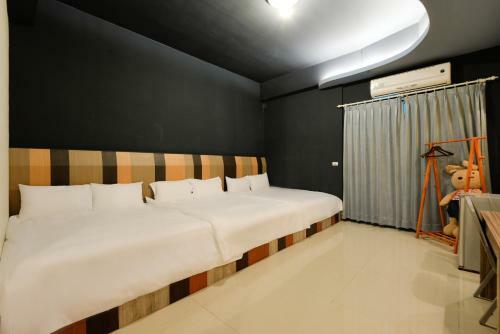 N22 Hostel - Ocean Tale