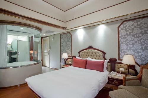 Charming City Songshan Hotel