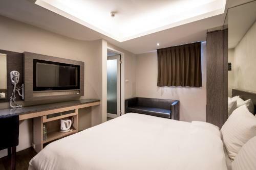 Royal Garden Hotel