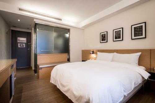 Royal Garden Hotel