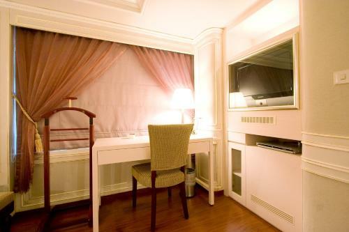 Hope City Fushing Hotel