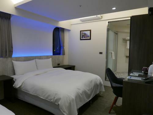 Posada Ours Inn II