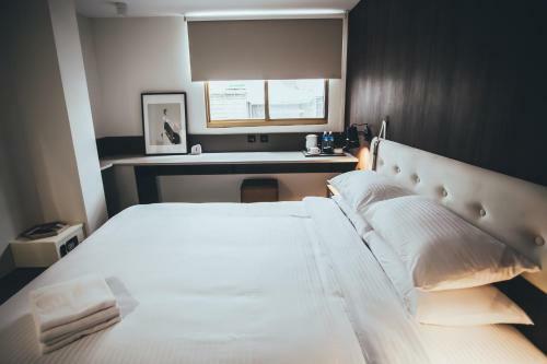 Hotel H�tel Le H�me
