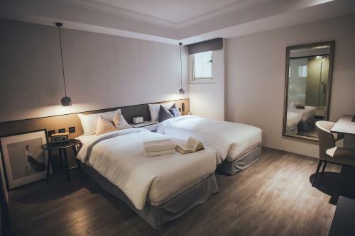 Hotel H�tel Le H�me