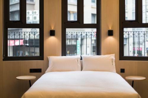 Hotel Meander 1948 Hostel - Taipei Main Station