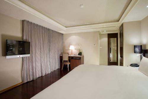 Deja Vu Hotel