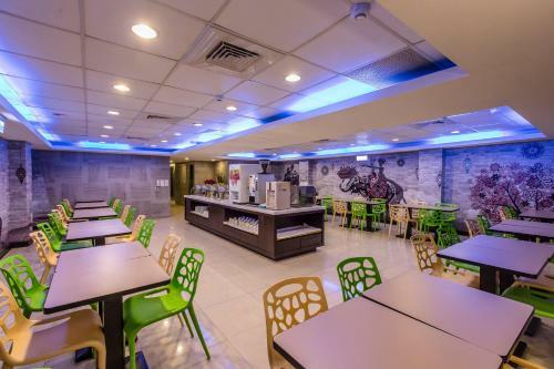 The Cloud Hotel Zhongli Branch