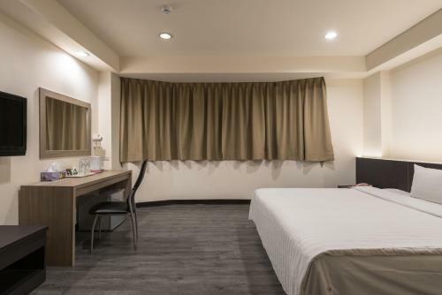 Lotus Yuan Business Hotel
