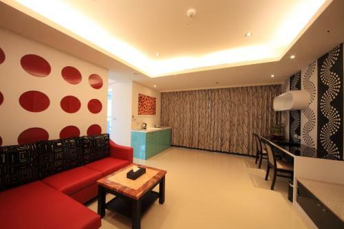 Federal Highway 2 Hotel