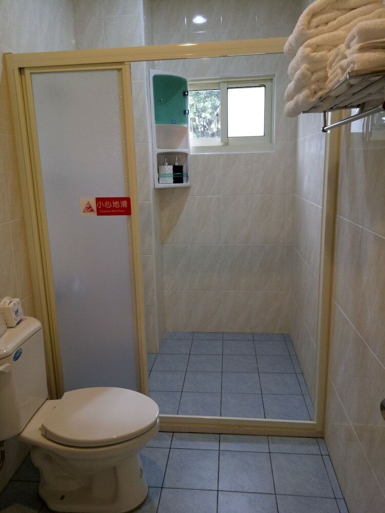 Bed & Breakfast Love Fun House