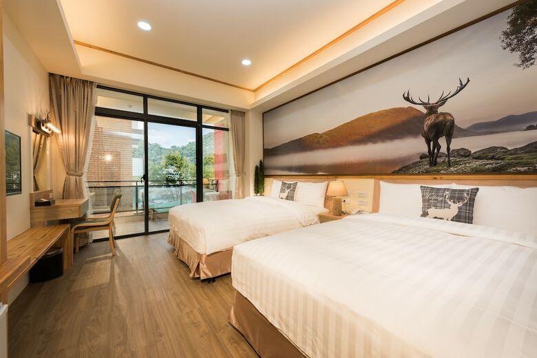 Hotel The Deer