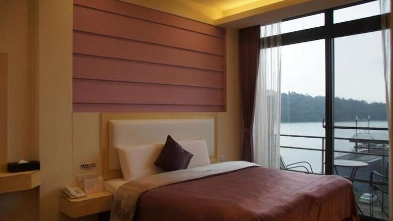 Hotel Lake In Mountain B&B