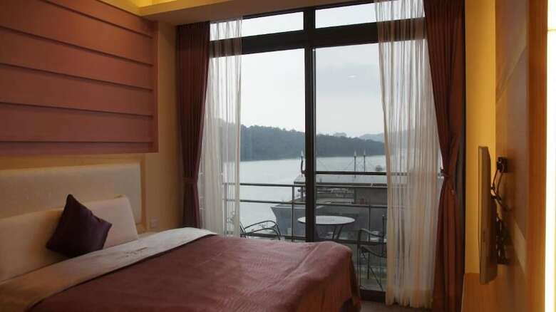 Hotel Lake In Mountain B&B