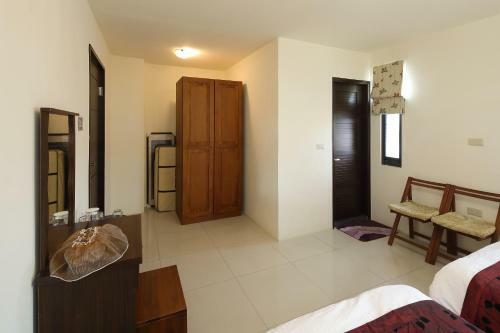 Yuli Rainbow Bridge Bed & Breakfast