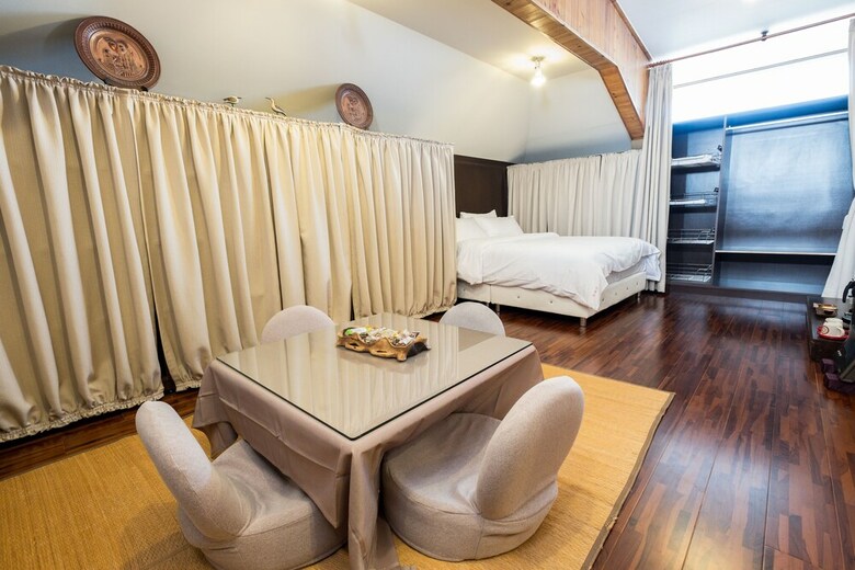 Bed & Breakfast I-think Resort