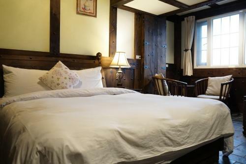 Hostal Vanse B&B