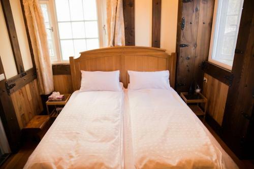 Black Forest Manor