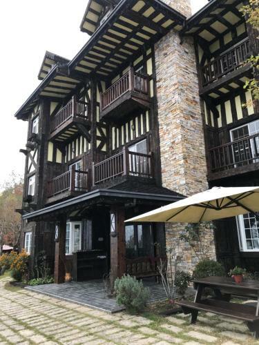 Black Forest Manor