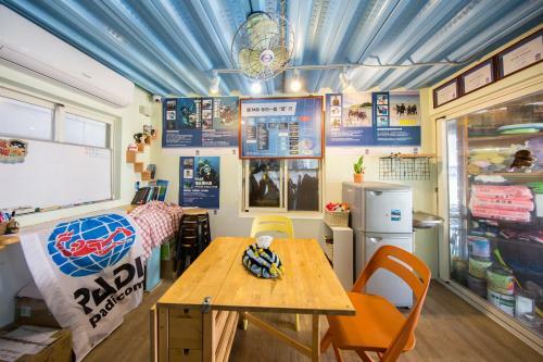 Hotel Fire Island Guest House