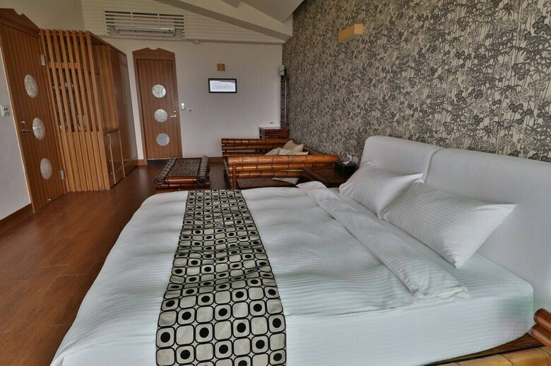 Toro Ocean Front B&B