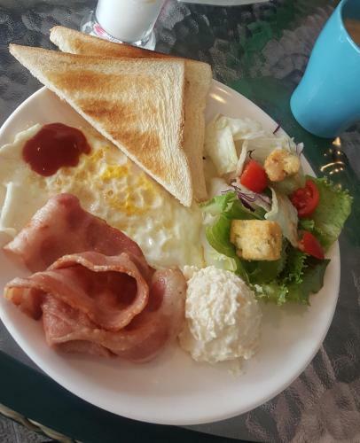 Luti Sea Shore Cafe