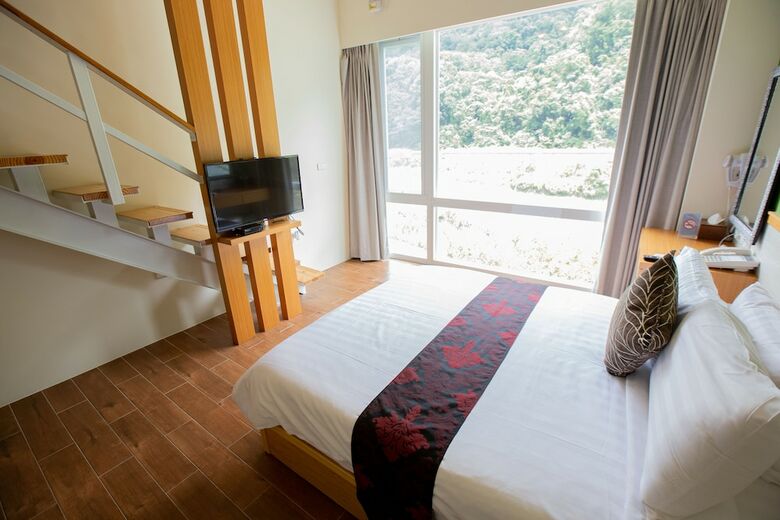 Songhe Shanshuei B&B