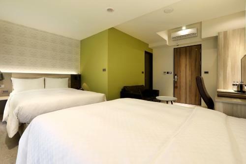 Hotel Kun Tour