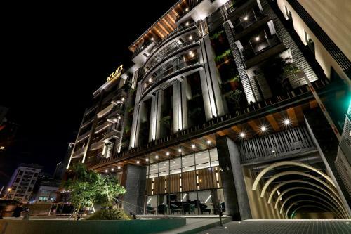 Hotel Kun Tour
