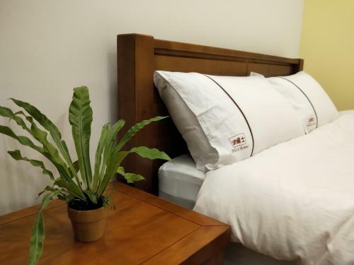 Hostal Police Home