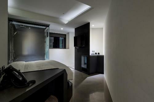Lumi Design Hotel