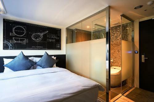 Lumi Design Hotel