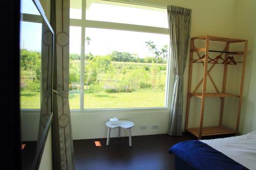 Bed & Breakfast Meet Canaan