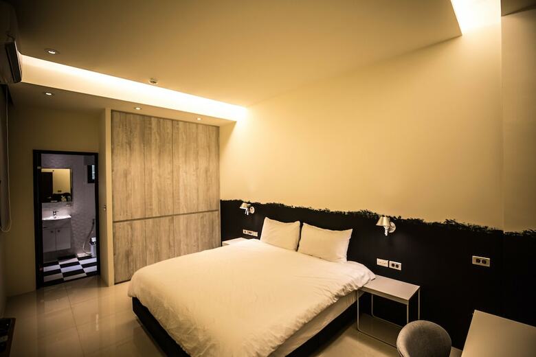 Over Sleep B&B