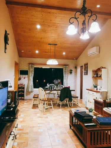 Sunny House