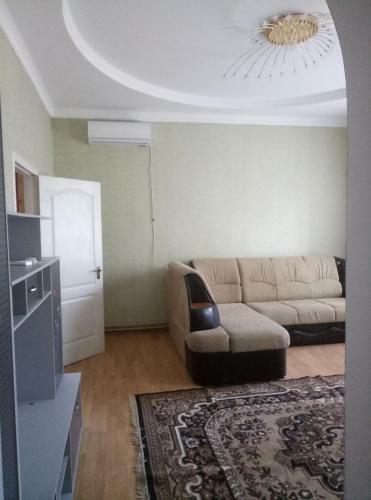 Hostal Apartment On Svobody 85