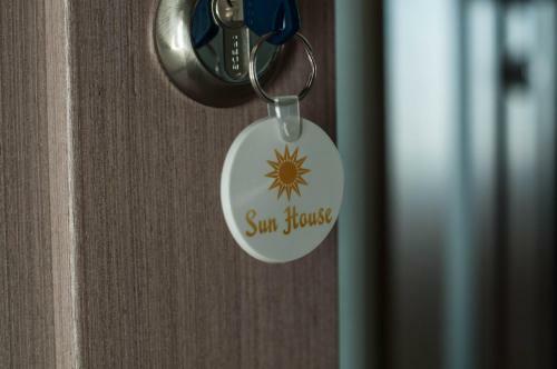 Hostal Sun House