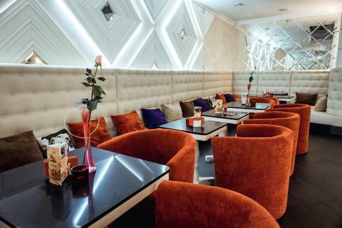 V&p Hotel & Restaurant