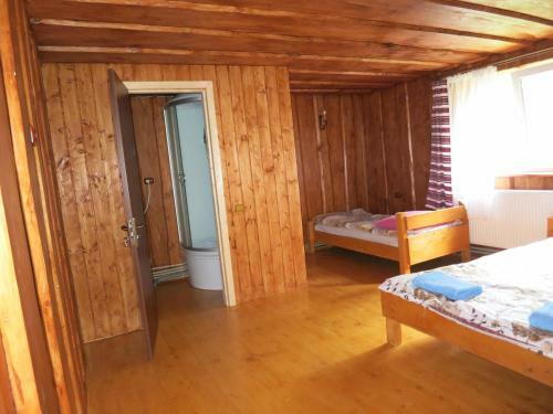 Lodge Cottage V Gorakh