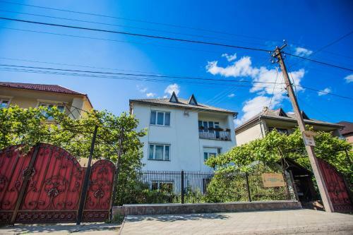 Hostal Guest House In Drachino