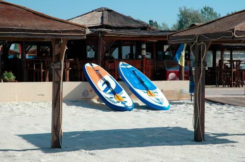 Hotel Oasis Beach Club