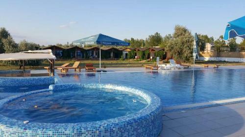Hotel Oasis Beach Club