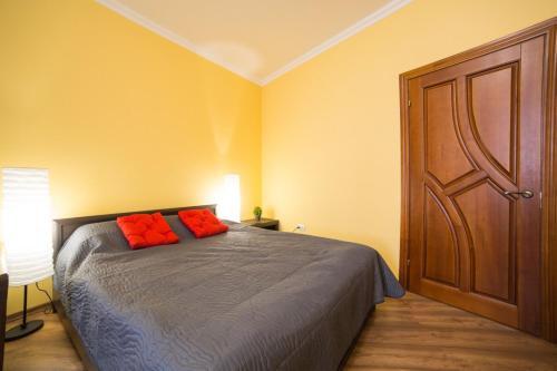 Cozy Apartment In Khmelnitsky Str.