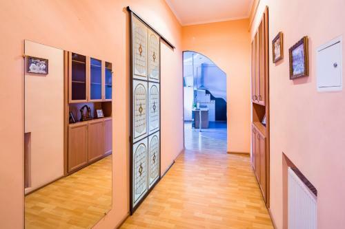 Avangard Franko* Apartment