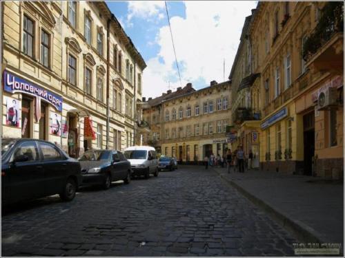 Apartment On Filatova 10-?
