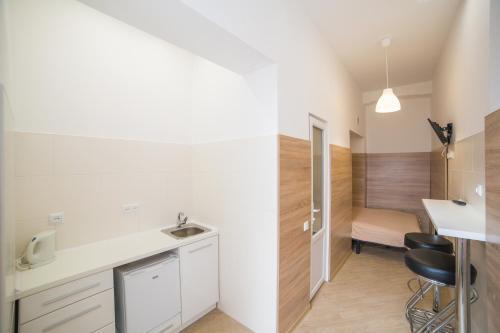 Apartment On Filatova 10-?
