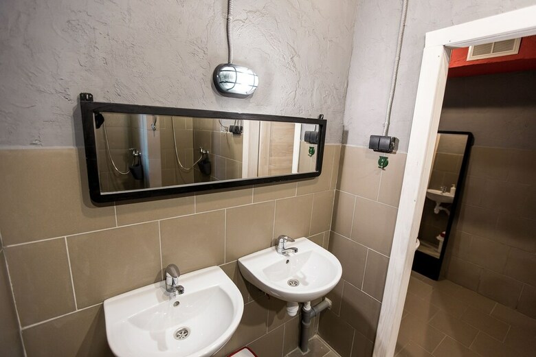 Albergue Lviv Loft Prison